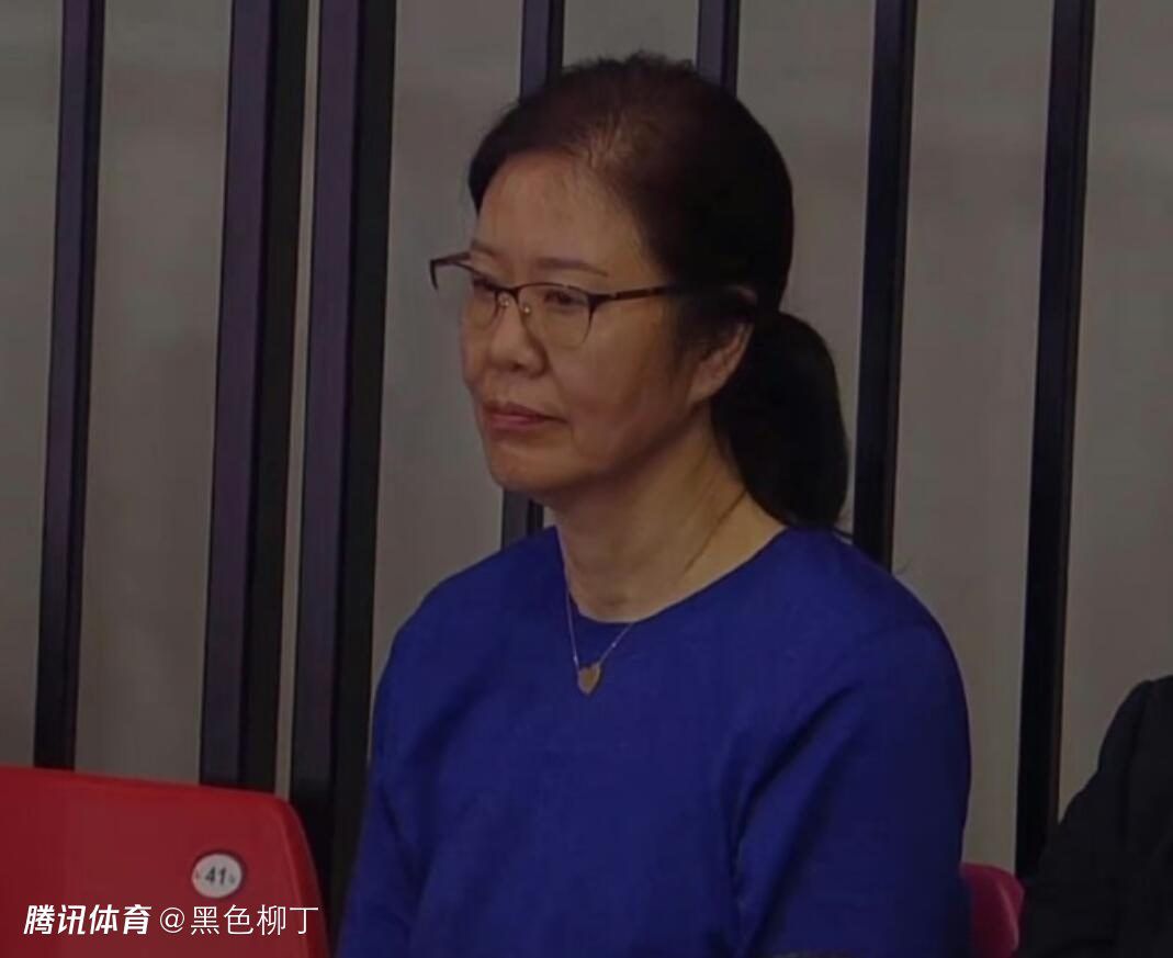 电车上的绝对诱惑